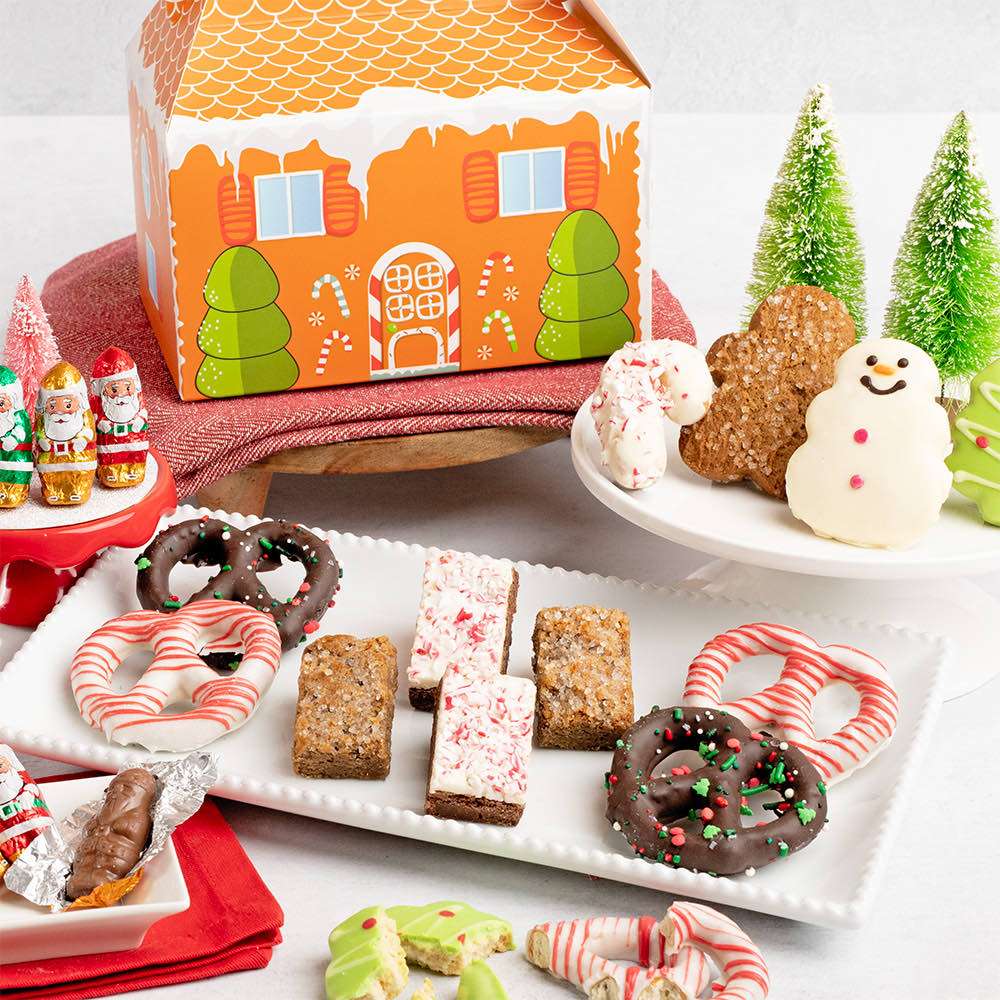 Gingerbread Snack Box Close-up